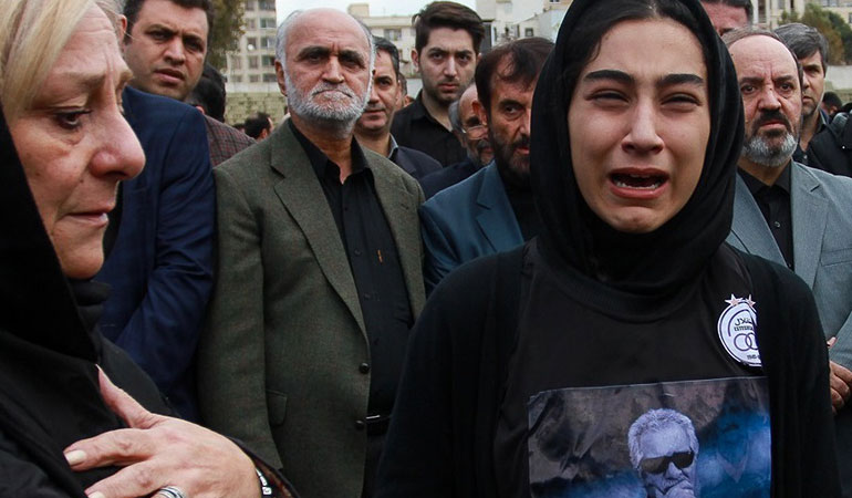 امروز به روایت تصویر// تشییع مرحوم پورحیدری، لیگ فوتبال بانوان، جشن تولد بازیکن افسانهای و ... امروز به روایت تصویر// تشییع مرحوم پورحیدری، لیگ فوتبال بانوان، جشن تولد بازیکن افسانهای و ...