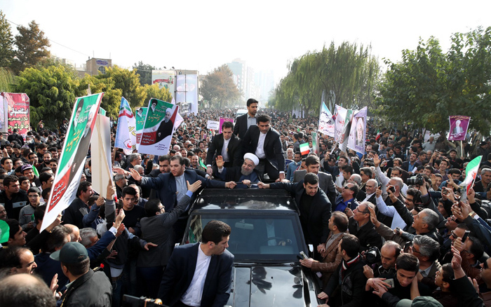 (تصاویر) استقبال از روحانی در کرج (تصاویر) استقبال از روحانی در کرج