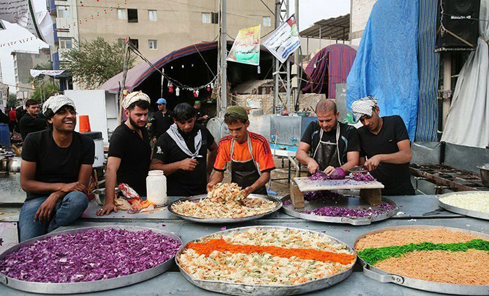 (تصاویر) خدمت رسانی به زائران اربعین (تصاویر) خدمت رسانی به زائران اربعین