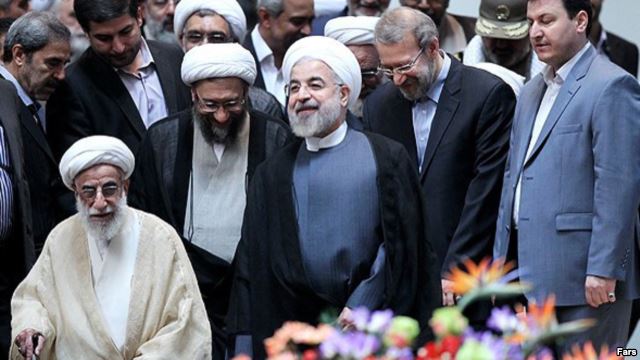 زیباکلام: حداد عادل توانایی بگم‌بگم گفتن هم ندارد