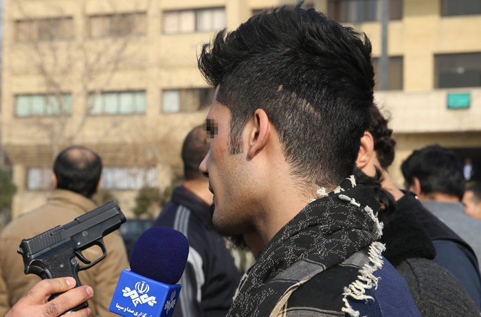 (تصاویر) دستگیری سارقان مسلح غرب تهران (تصاویر) دستگیری سارقان مسلح غرب تهران