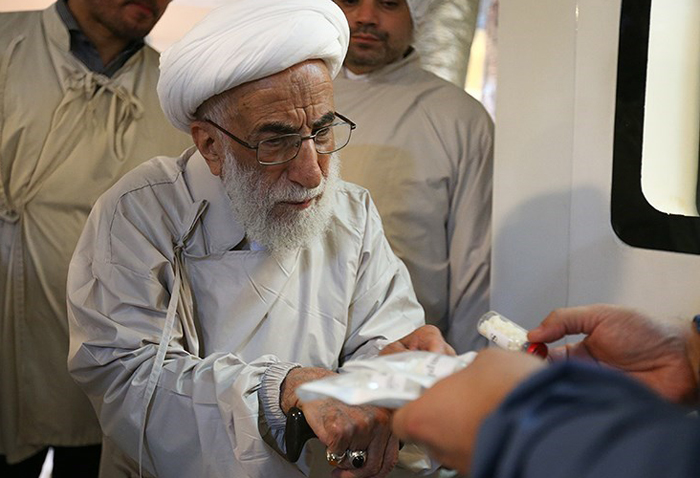 (تصاویر) آیتالله جنتی در شرکت همانندساز بافت (تصاویر) آیتالله جنتی در شرکت همانندساز بافت