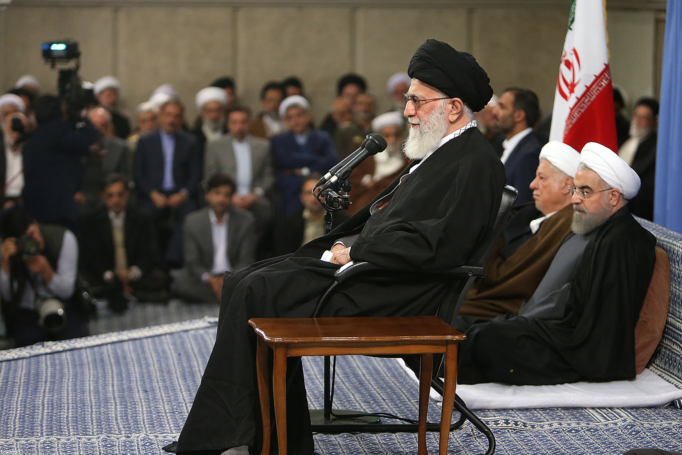 (تصاویر) دیدار مسئولان نظام و میهمانان کنفرانس وحدت اسلامی با رهبر انقلاب (تصاویر) دیدار مسئولان نظام و میهمانان کنفرانس وحدت اسلامی با رهبر انقلاب