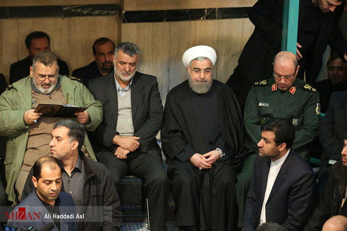 (تصاویر) روحانی برای وداع با هاشمی به جماران رفت (تصاویر) روحانی برای وداع با هاشمی به جماران رفت