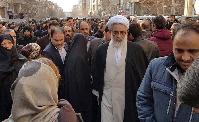 (تصاویر) مقامات و شخصیتها در بدرقه هاشمی (تصاویر) مقامات و شخصیتها در بدرقه هاشمی