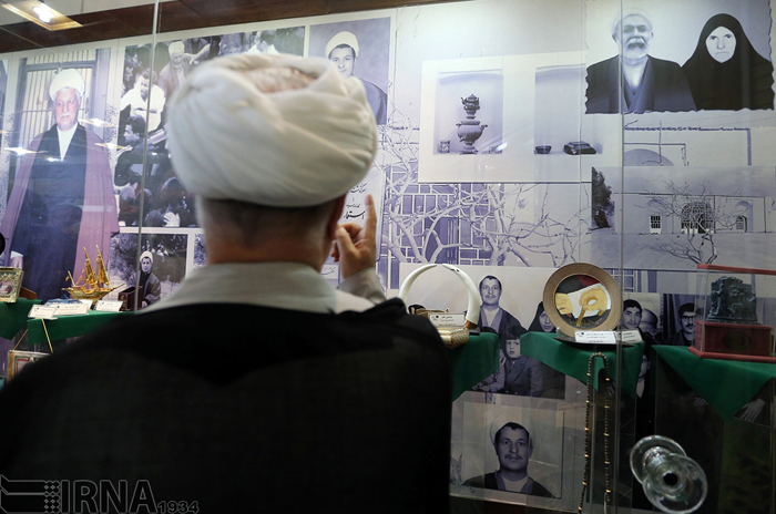 (تصاویر) هاشمی از سال 84 تاکنون