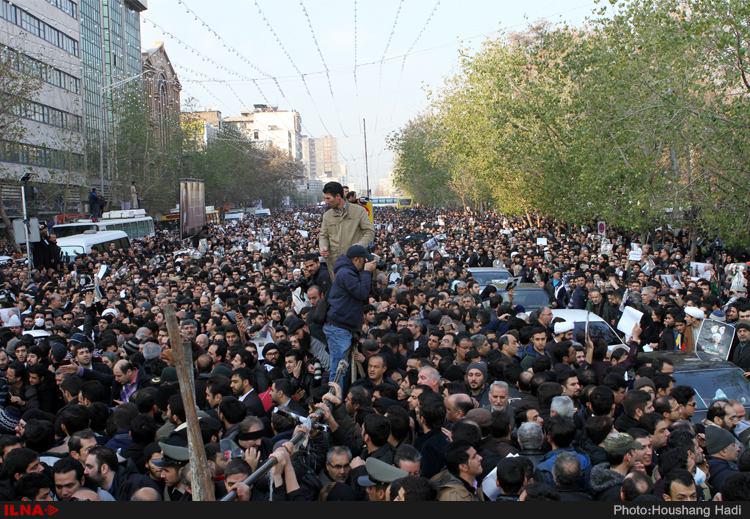(گزارش لحظه به لحظه) مراسم تشییع آیت الله هاشمی (گزارش لحظه به لحظه) مراسم تشییع آیت الله هاشمی
