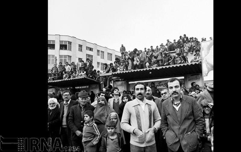 (تصاویر) راهپیمایی در حمایت از دولت بازرگان