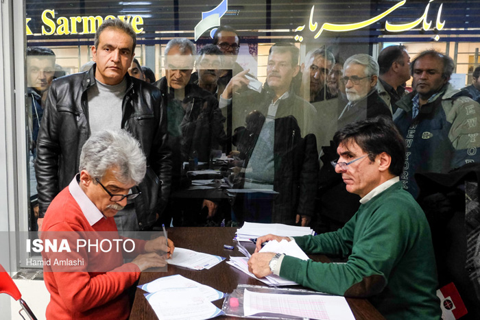 (تصاویر) اسکان کسبه پلاسکو در ساختمان نور