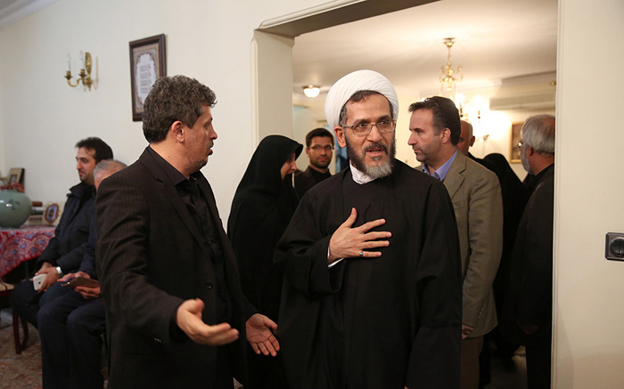(تصاویر) فراکسیون امید در بیت آیتالله هاشمی (تصاویر) فراکسیون امید در بیت آیتالله هاشمی