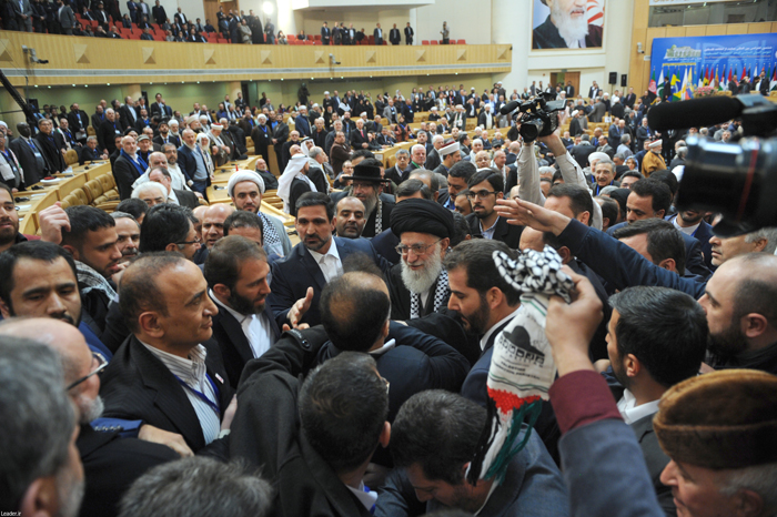 (تصاویر) رهبرانقلاب در کنفرانس حمایت از انتفاضه (تصاویر) رهبرانقلاب در کنفرانس حمایت از انتفاضه