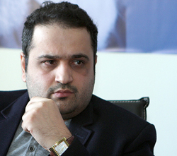 زخم مهجوری تئاتر باید دهان باز کند