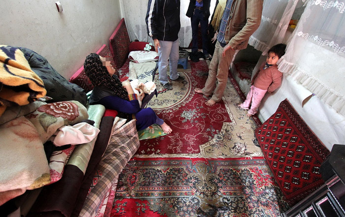 (تصاویر) دستگیری خرده فروشان مواد مخدر (تصاویر) دستگیری خرده فروشان مواد مخدر