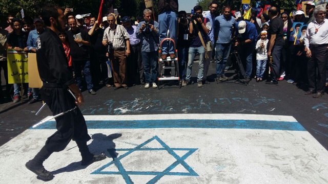 آغاز مراسم روز جهانی قدس در سراسر کشور آغاز مراسم روز جهانی قدس در سراسر کشور