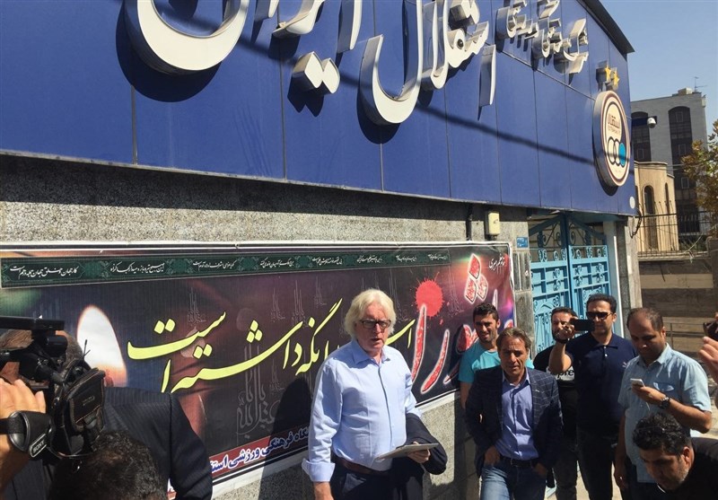 وینفرد شفر به باشگاه استقلال رفت وینفرد شفر به باشگاه استقلال رفت