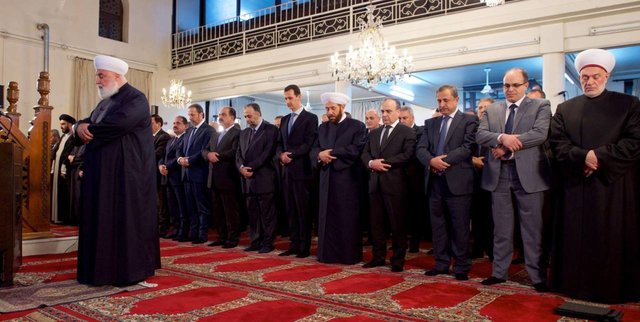 (تصاویر) حضور بشار اسد در مراسم جشن میلاد رسول اکرم (ص) (تصاویر) حضور بشار اسد در مراسم جشن میلاد رسول اکرم (ص)