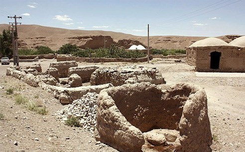 (تصویر) یک برج تاریخی فرو ریخت / قناتها کور شدند (تصویر) یک برج تاریخی فرو ریخت / قناتها کور شدند