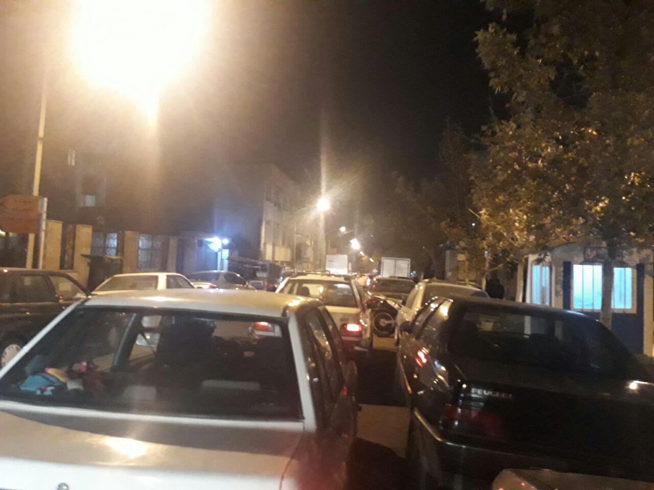 (تصویر) ترافیک در برخی خیابانهای شرق تهران در پی زلزله (تصویر) ترافیک در برخی خیابانهای شرق تهران در پی زلزله