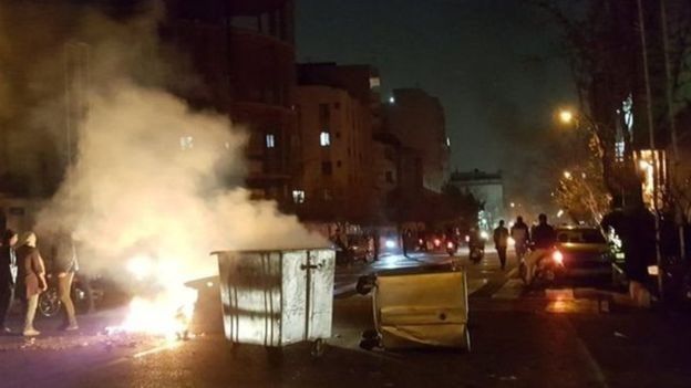 رمزگشایی از آشوبها رمزگشایی از آشوبها