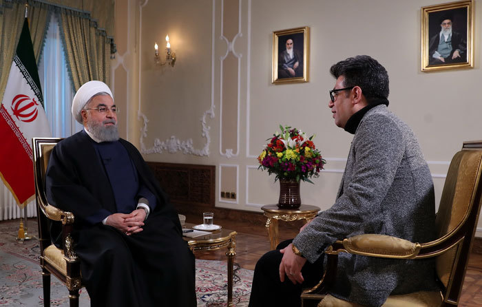 گفتگوی تلویزیونی روحانی؛ نه خانی آمد و نه خانی رفت! گفتگوی تلویزیونی روحانی؛ نه خانی آمد و نه خانی رفت!