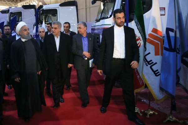 بازدید رئیس جمهور از محصولات تجاری گروه سایپا