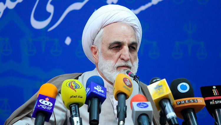 از تحقیق در پرونده مشایی تا توضیح درباره فرار مرتضوی و جرم عباس عدالت
