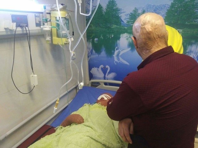 قربانیان اسیدپاشی به دیدار معصومه جلیل‌پور رفتند