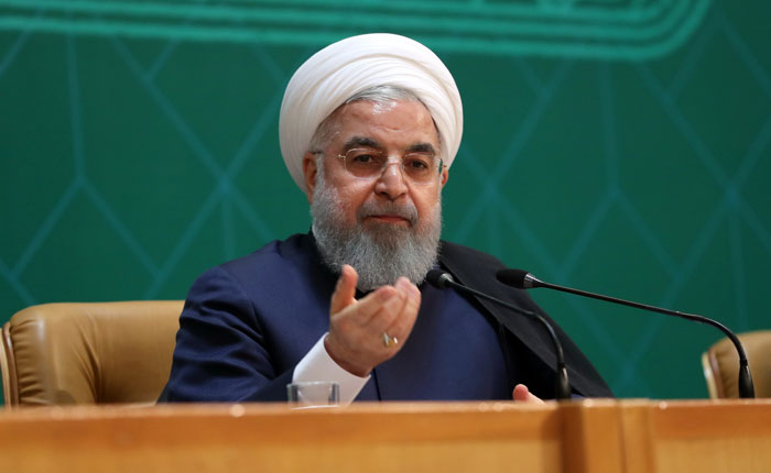 دعوا تازه؛ چه کسی میخواست روحانی را زمین بزند؟! دعوا تازه؛ چه کسی میخواست روحانی را زمین بزند؟!