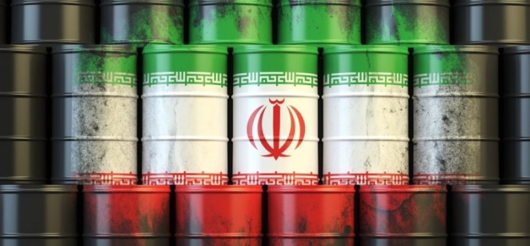 آمریکا از تحریم کل نفت ایران کوتاه آمد