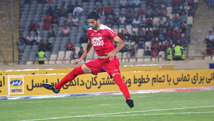 شکایت اهل سنت از مداح-فوتبالیست پرسپولیس