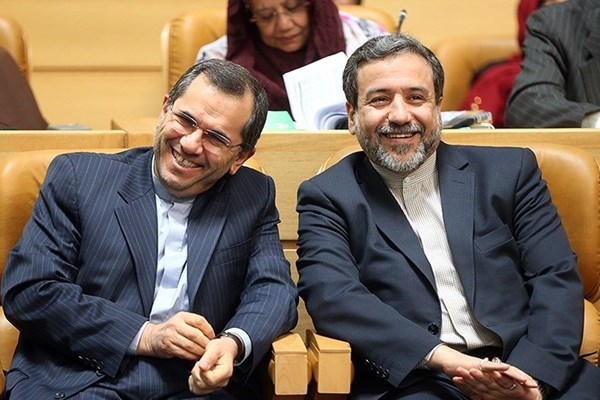 عراقچی: ۱۳ آبان اتفاق عجیبی نمی‌افتد