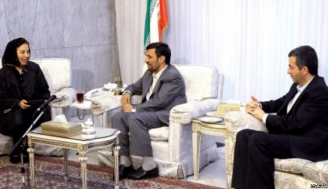 احمدینژاد با دفترچه خاطرات فاطمی چه کرد؟ احمدینژاد با دفترچه خاطرات فاطمی چه کرد؟