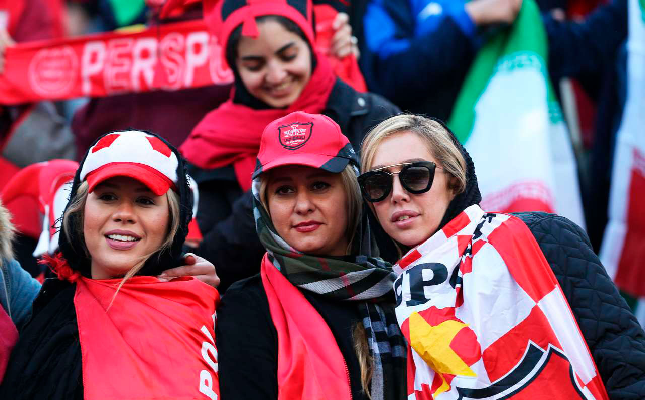 (تصاویر) دختران برانکو و پروین در ورزشگاه آزادی