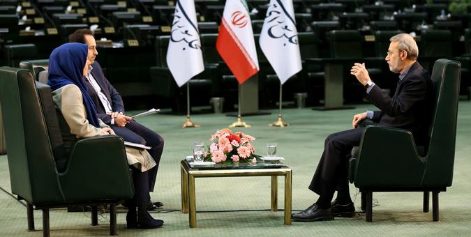 لاریجانی: شرایط کشور عادی نیست/ بنزین فعلاً گران نمی‌شود