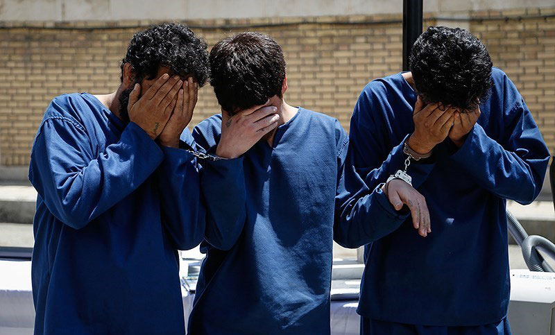 اعتراف قداره کشان به ۷۰ فقره سرقت اعتراف قداره کشان به ۷۰ فقره سرقت