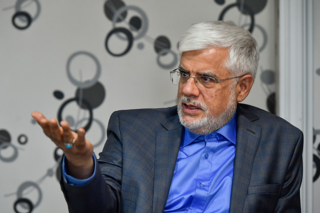 انتقاد عارف از نوع برخورد‌های امنیتی با کارگران