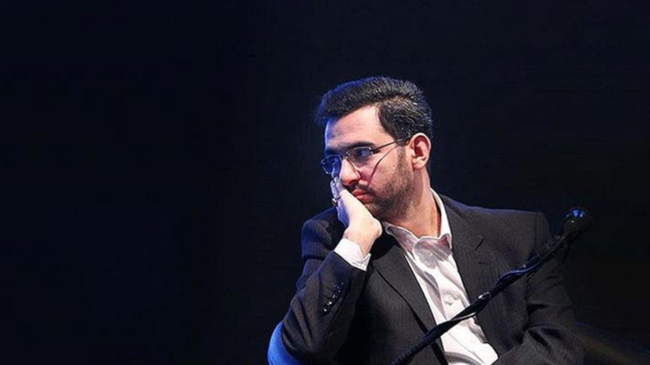 وزیر ارتباطات: کاهش ۳۰ درصدی قیمت گوشی کار سختی نیست وزیر ارتباطات: کاهش ۳۰ درصدی قیمت گوشی کار سختی نیست