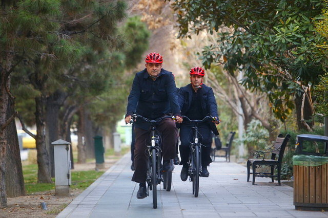 (تصاویر) دوچرخه‌سواری حناچی