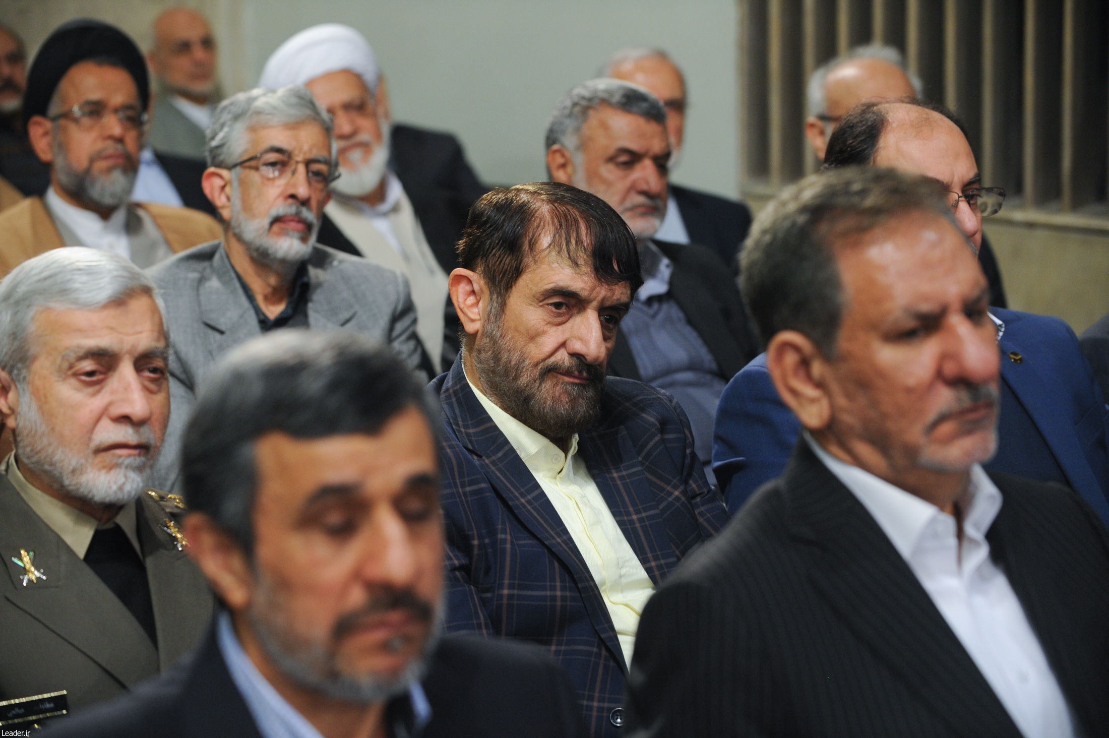 (تصویر) احمدی‌نژاد در دیدار با رهبر انقلاب
