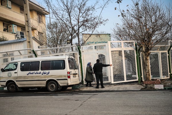 روایتی از زنان گُمشده شهر؛ از ۴۰ سال آوارگی تا ترک اعتیاد به عشق دختر روایتی از زنان گُمشده شهر؛ از ۴۰ سال آوارگی تا ترک اعتیاد به عشق دختر