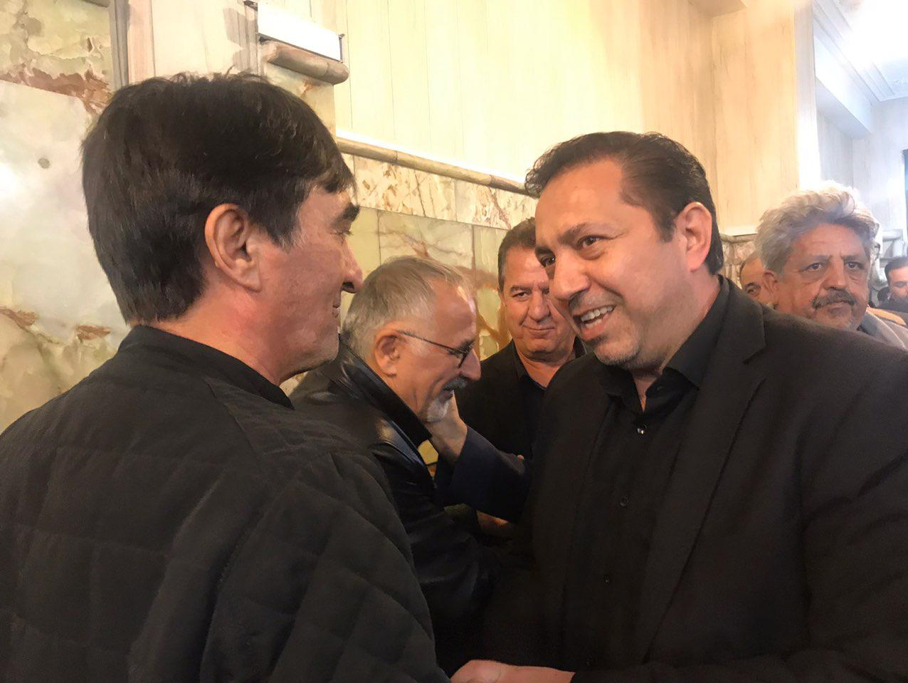 (تصاویر) از فردوسیپور تا پروین در مراسم یادبود داناییفرد (تصاویر) از فردوسیپور تا پروین در مراسم یادبود داناییفرد