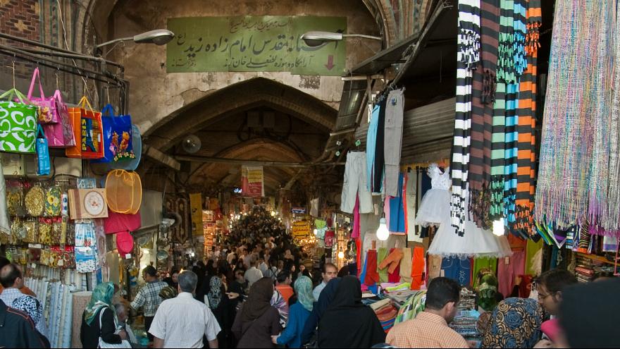 حداقل دستمزد ۱ میلیون و ۳۰۰ و حداقل هزینه‌ها ۲ میلیون و ۷۴۶ هزار تومان