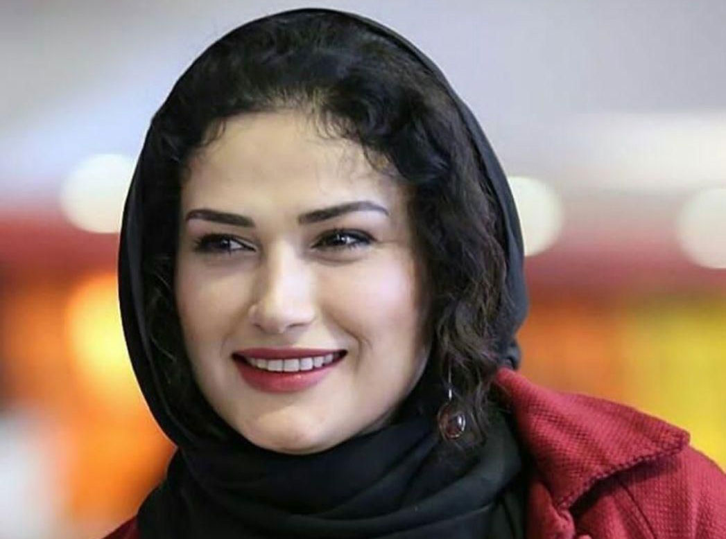 چرا لادن مستوفی در «خندوانه» بغض کرد؟ چرا لادن مستوفی در «خندوانه» بغض کرد؟