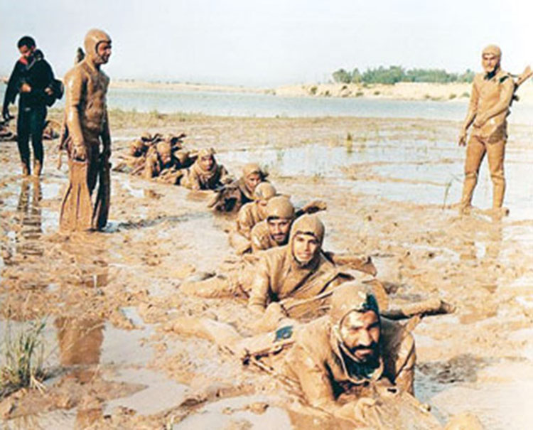 محسن رضایی عذرخواهی کند