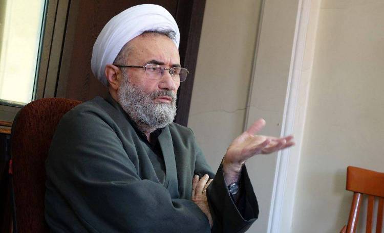 مسیح مهاجری خطاب به مسئولان: چرا اینقدر حرف می‌زنید؟