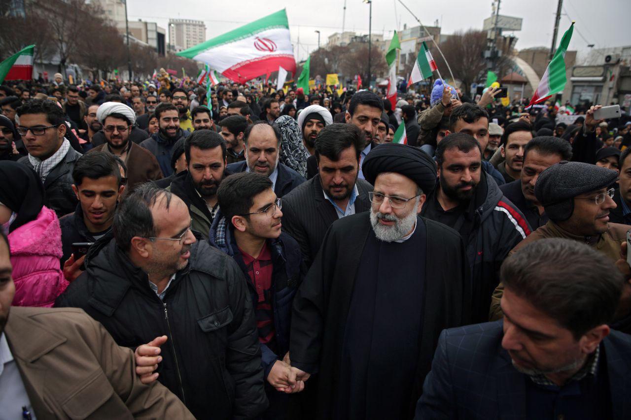 (تصویر) احمدی نژاد و رئیسی در راهپیمایی ۲۲ بهمن