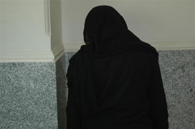 مجازات عروسی که برای خواهر شوهرش اسید پاشید