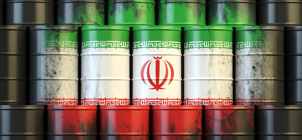 ترامپ بر سر دوراهی تمدید یا عدم تمدید معافیتهای نفتی ترامپ بر سر دوراهی تمدید یا عدم تمدید معافیتهای نفتی