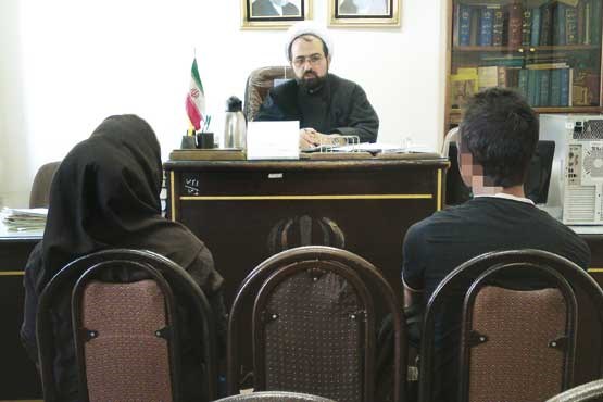 آقای قاضی کمکم کنید؛ من عاشق همسرم هستم!