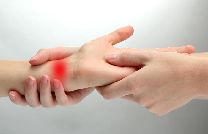 ۱۰ راهکار ساده برای بر طرف کردن حالت تهوع ۱۰ راهکار ساده برای بر طرف کردن حالت تهوع